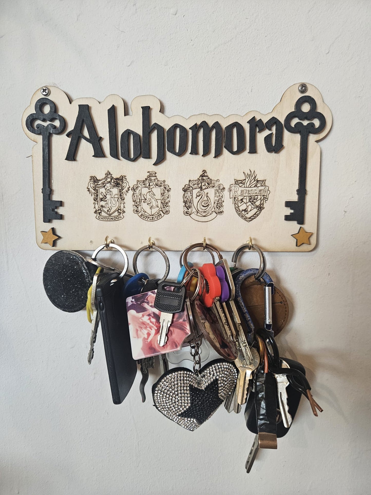 🪄 Portachiavi da Parete Harry Potter in Legno Personalizzato – Stile Hogwarts