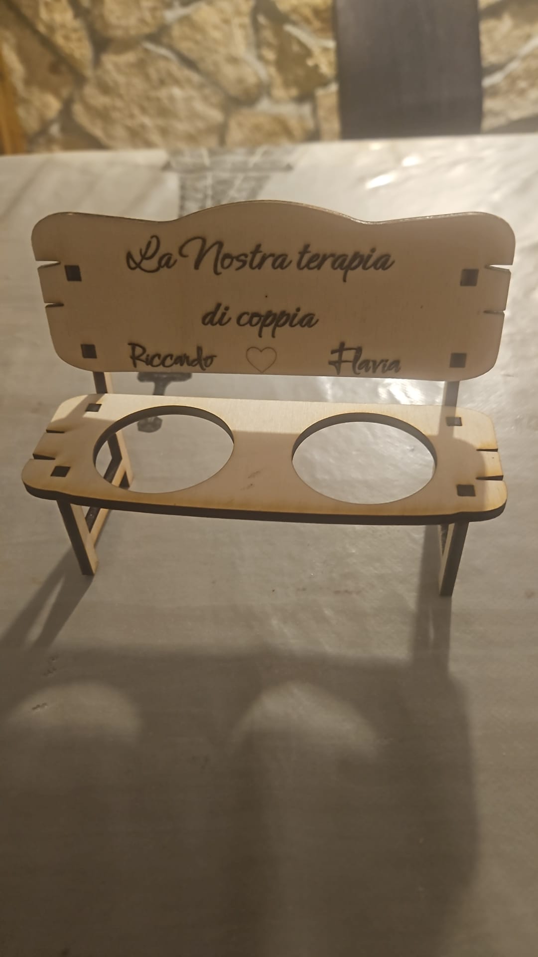 Porta Bicchieri in Legno Personalizzato per Coppia