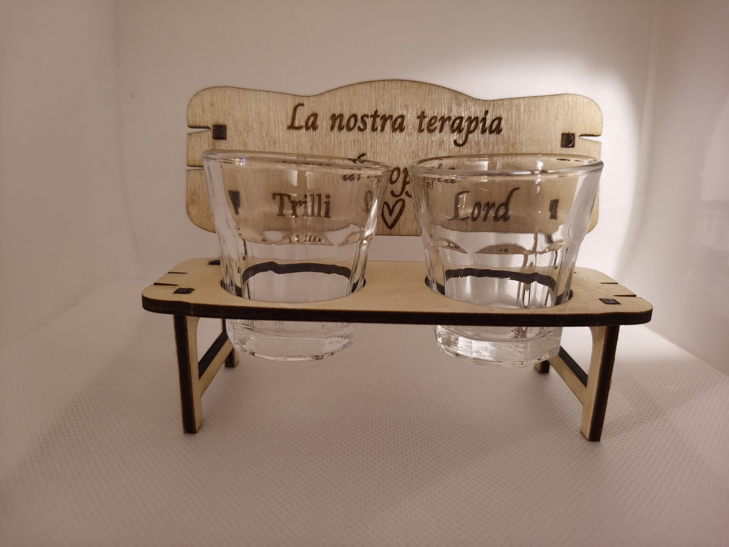 Porta Bicchieri in Legno Personalizzato per Coppia